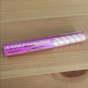 NYX Candy Slick Glowy Lip Color